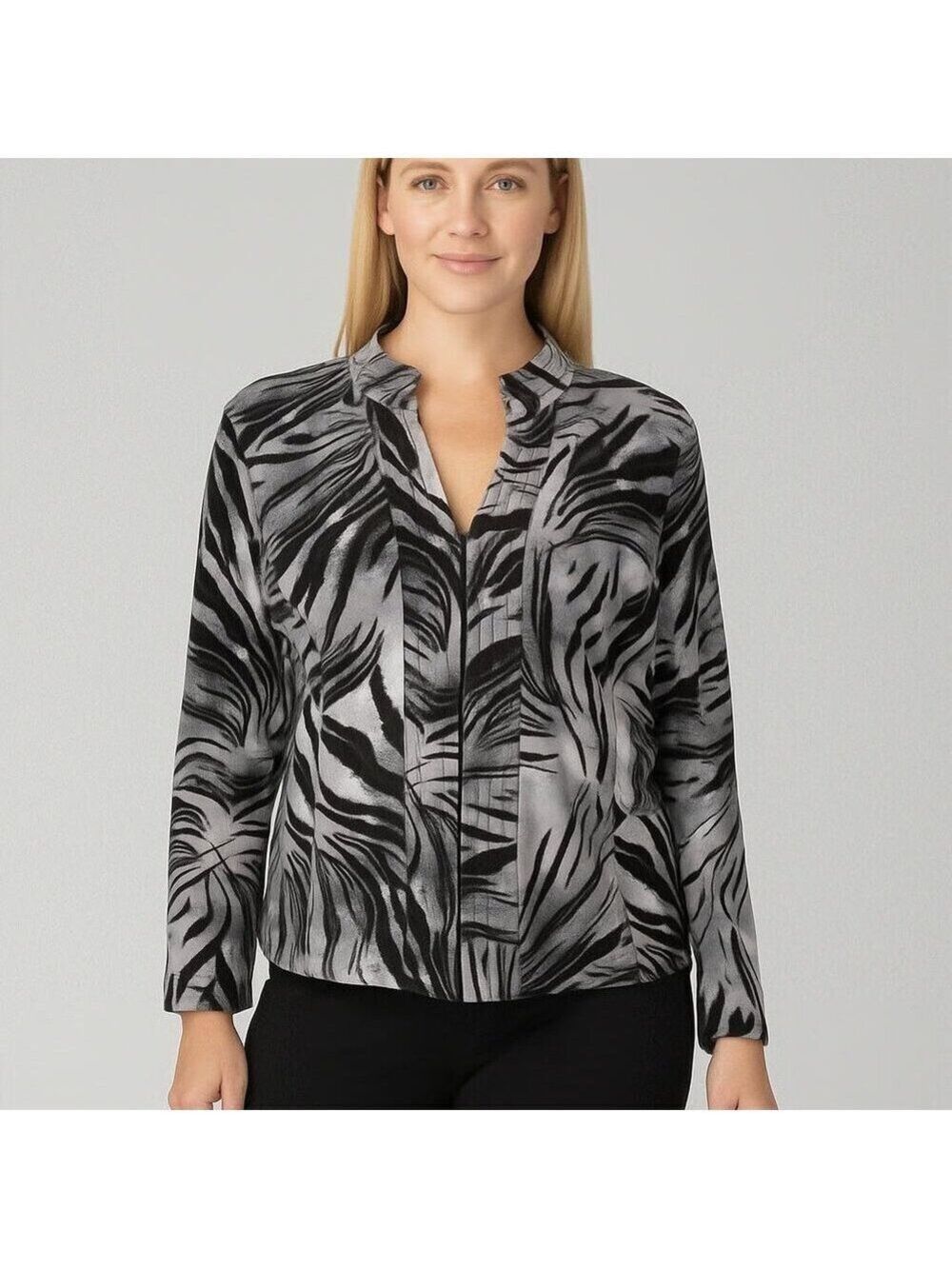 Molly & Maxx Zebra Print Zip Jacket L Petite – Bold Monochrome Statement Piece